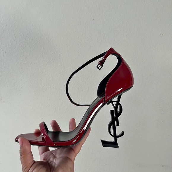 Authentic YSL heels - Picture 2 of 8